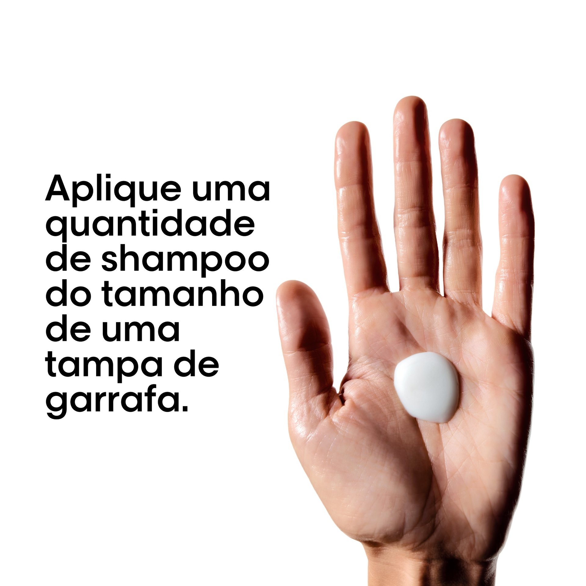 Quanto usar do shampoo Absolut Repair Molecular L’Oréal Professionnel